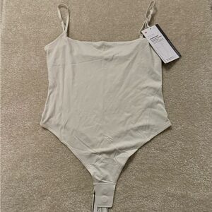 Lululemon bodysuit Wundermost Nulu square N spaghetti strap